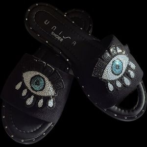 Unisa Sandals, “eye”, used, size 6.5-7.